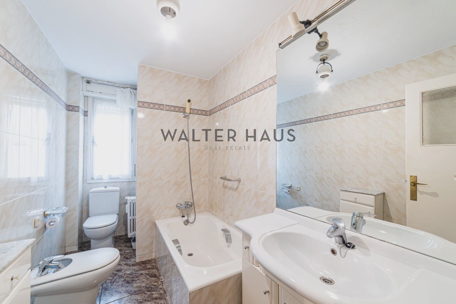 Piso de 4 habitaciones en Madrid ciudad en venta - 1.995.000 € (Ref: 10118137)