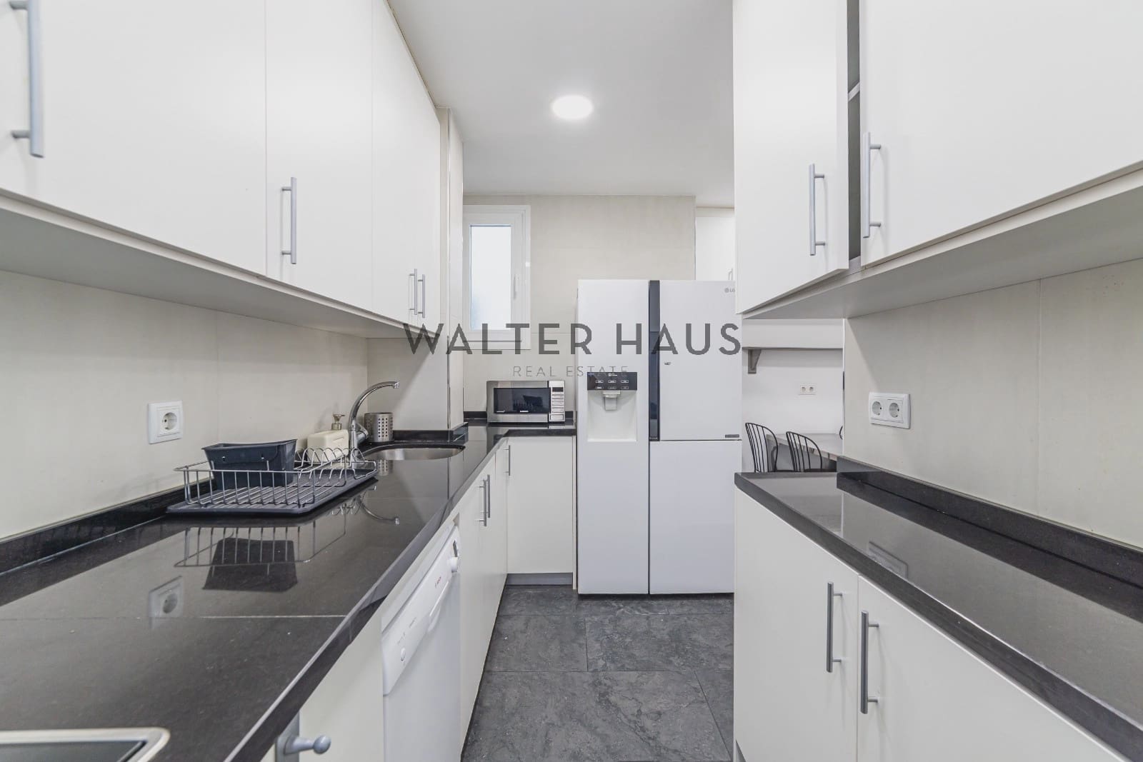 3 bedroom Flat for rent in Madrid city - € 4,500 (Ref: 10118440)