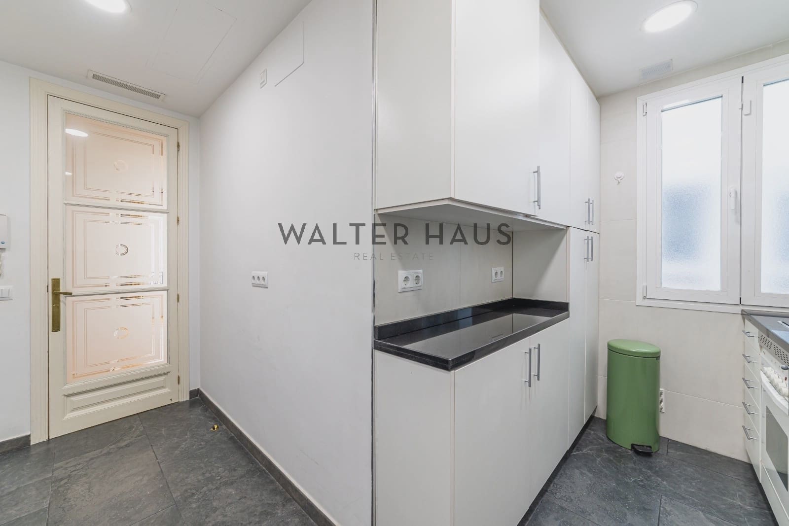 3 bedroom Flat for rent in Madrid city - € 4,500 (Ref: 10118440)