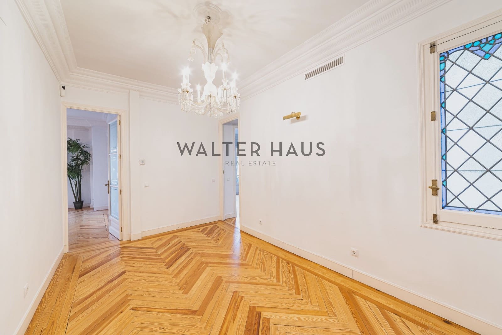 3 bedroom Flat for rent in Madrid city - € 4,500 (Ref: 10118440)
