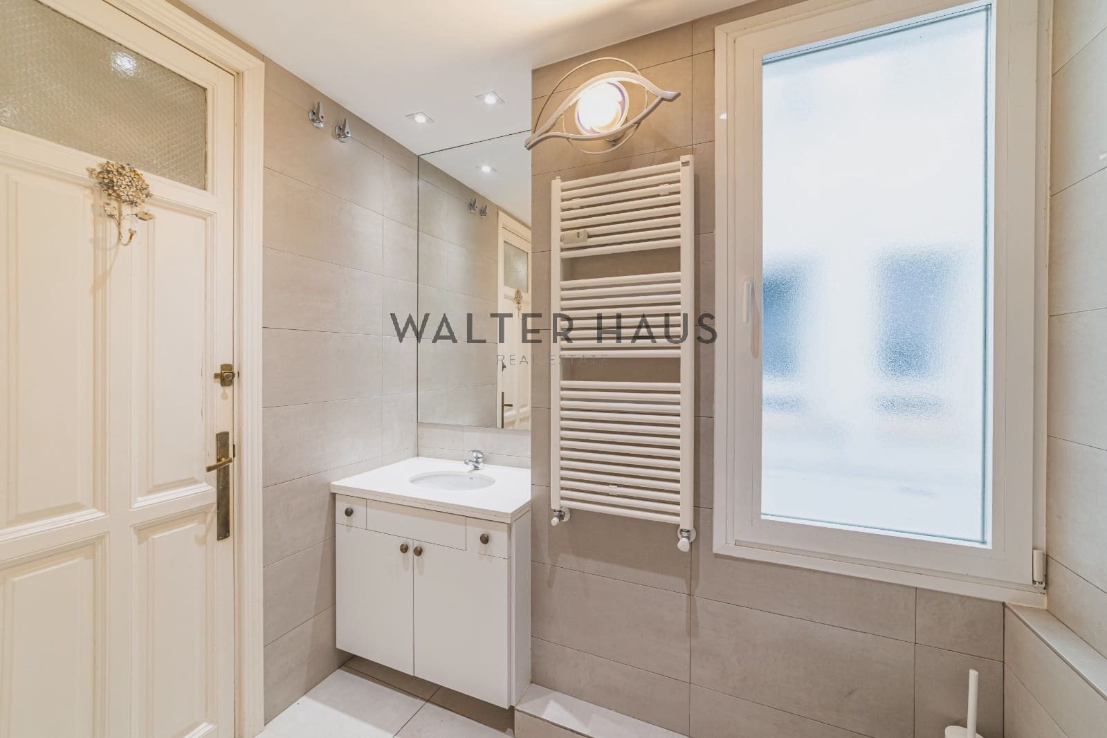 3 bedroom Flat for rent in Madrid city - € 4,500 (Ref: 10118440)