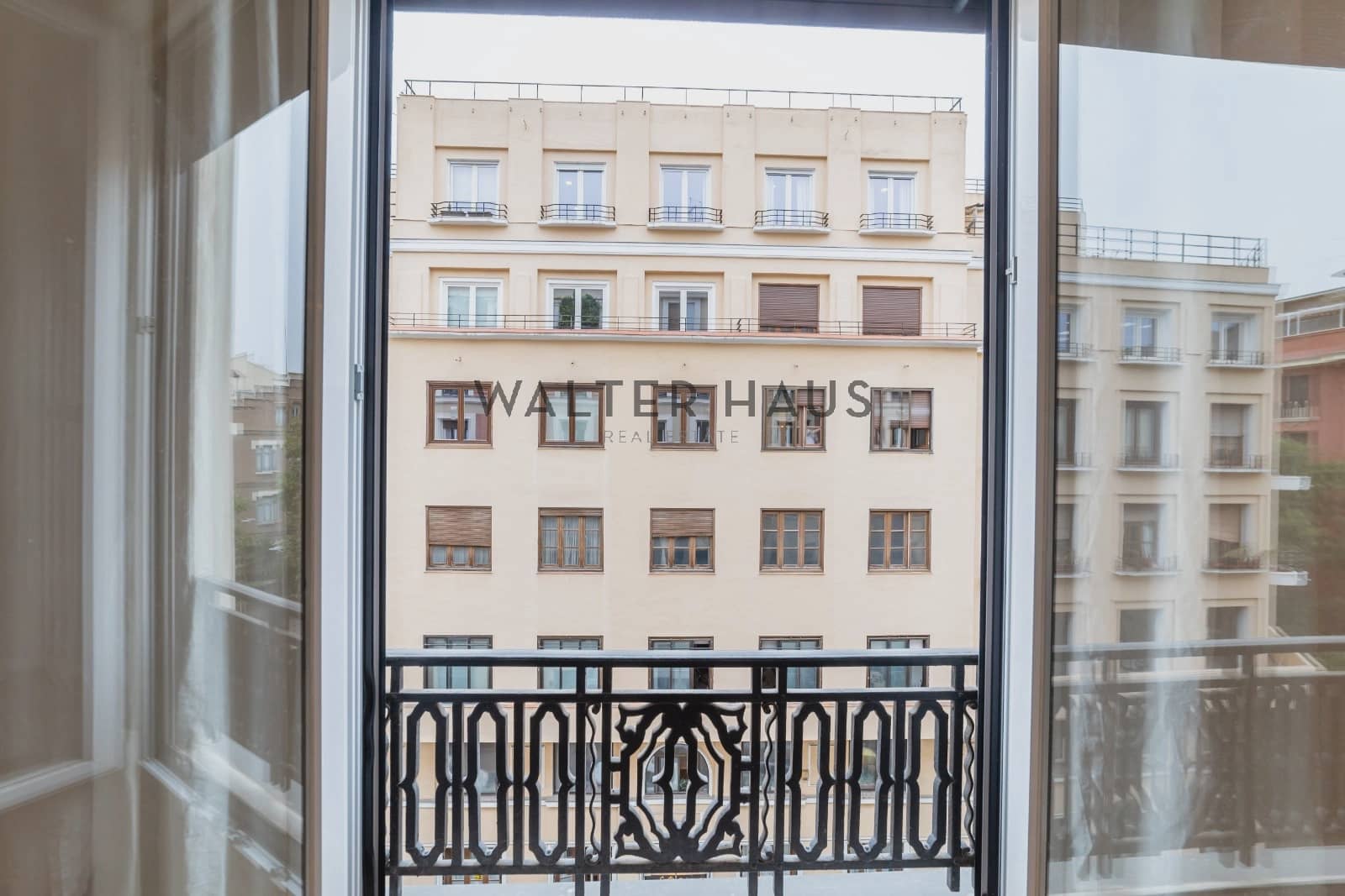 3 bedroom Flat for rent in Madrid city - € 4,500 (Ref: 10118440)
