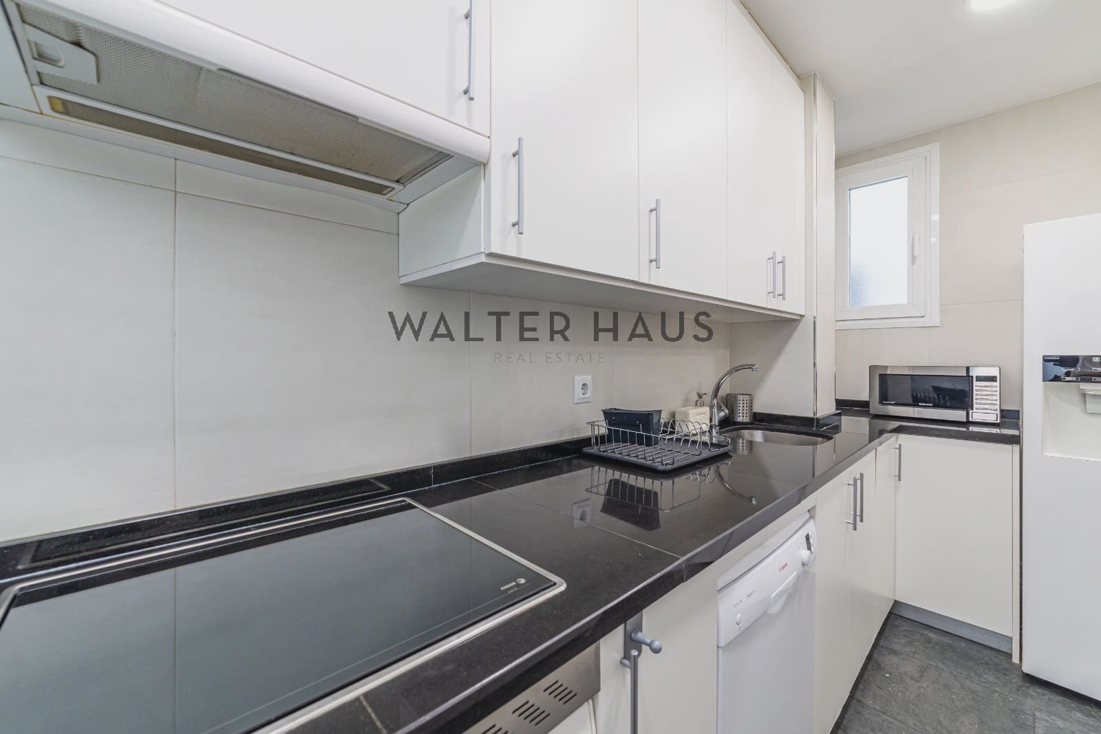 3 bedroom Flat for rent in Madrid city - € 4,500 (Ref: 10118440)