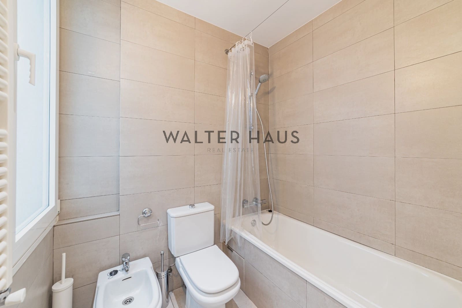 3 bedroom Flat for rent in Madrid city - € 4,500 (Ref: 10118440)