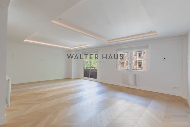 3 sovrum Lägenhet till salu i Almagro, Madrid stad med garage - 2 600 000 € (Ref: 10120779)