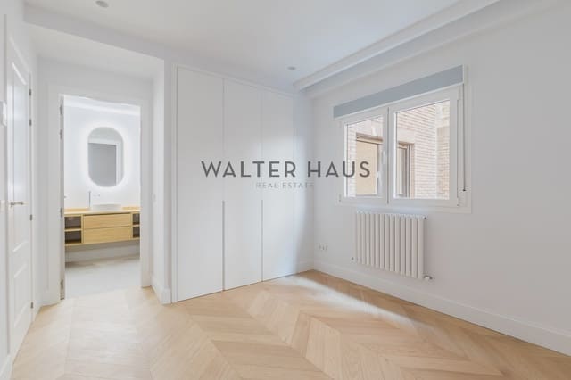 3 sovrum Lägenhet till salu i Almagro, Madrid stad med garage - 2 600 000 € (Ref: 10120779)