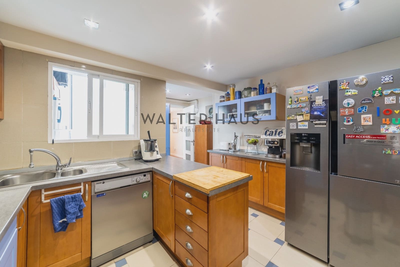 4 bedroom Flat for sale in Madrid city with pool garage - € 1,239,000 (Ref: 10125034)
