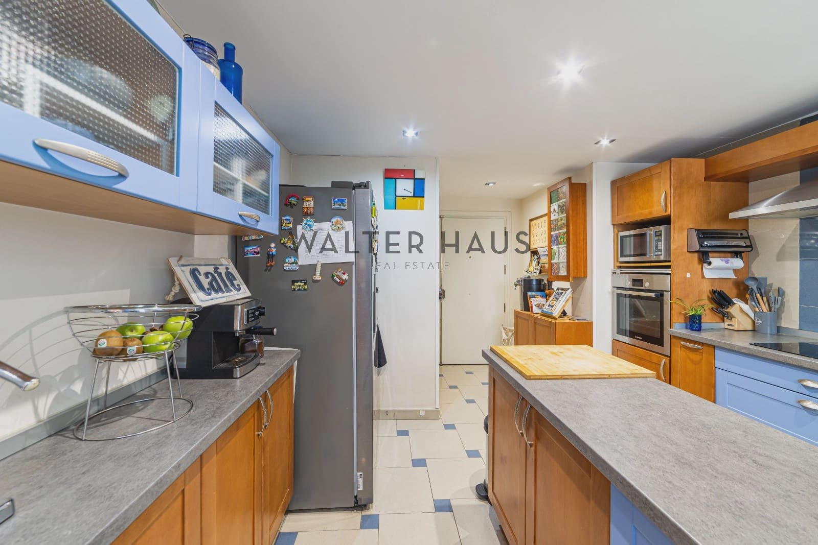 4 bedroom Flat for sale in Madrid city with pool garage - € 1,239,000 (Ref: 10125034)