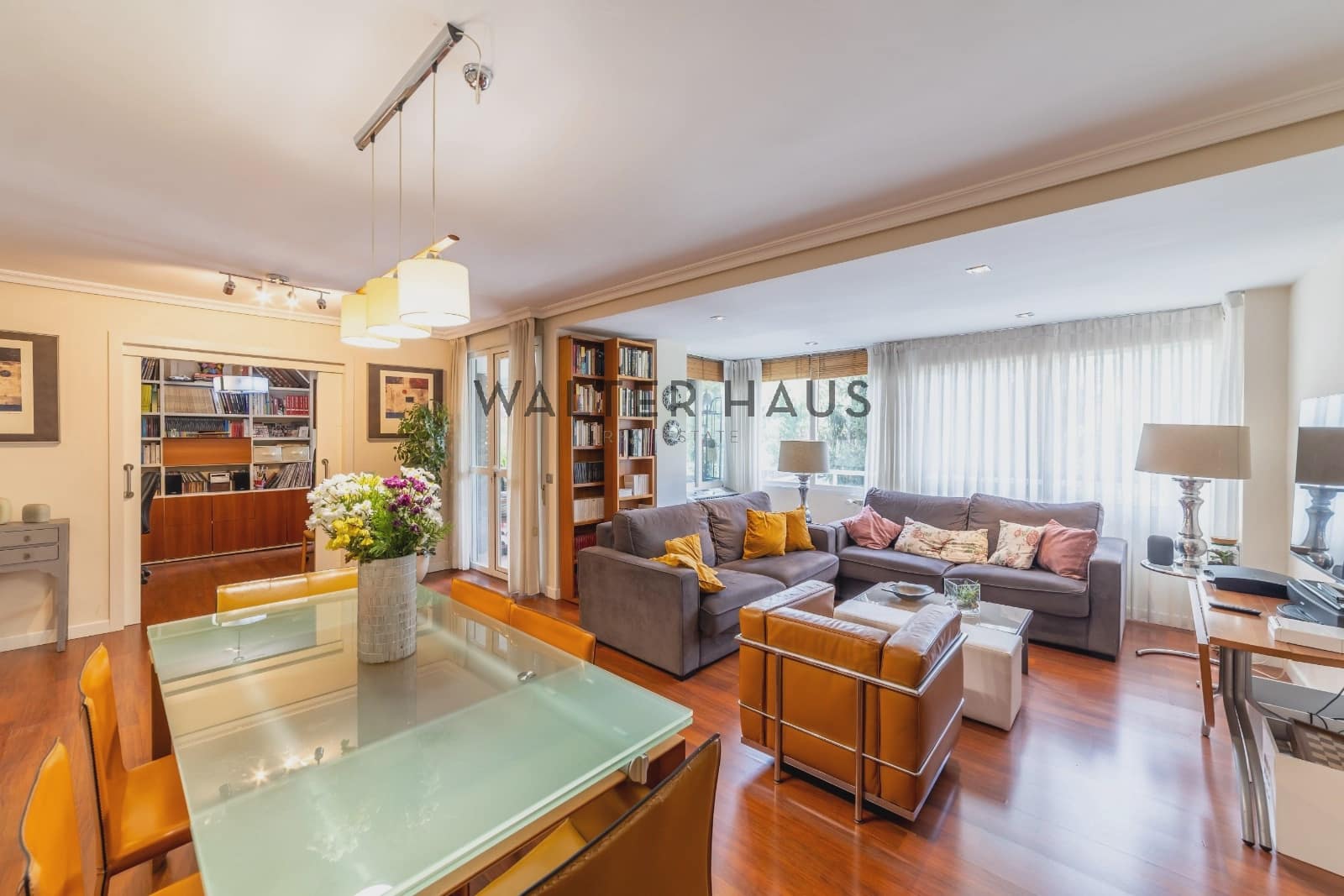 4 bedroom Flat for sale in Madrid city with pool garage - € 1,239,000 (Ref: 10125034)