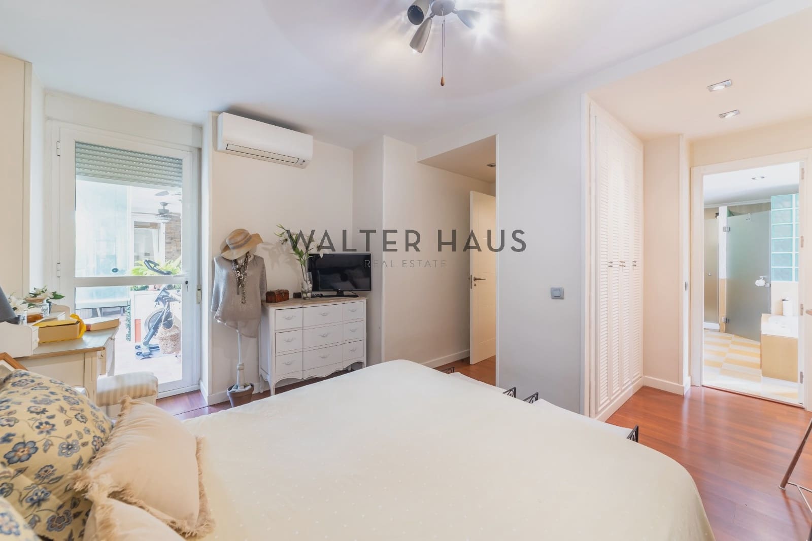 4 bedroom Flat for sale in Madrid city with pool garage - € 1,239,000 (Ref: 10125034)