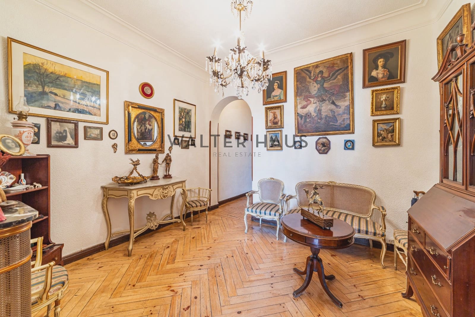 3 bedroom Flat for sale in Madrid city - € 2,300,000 (Ref: 10127318)