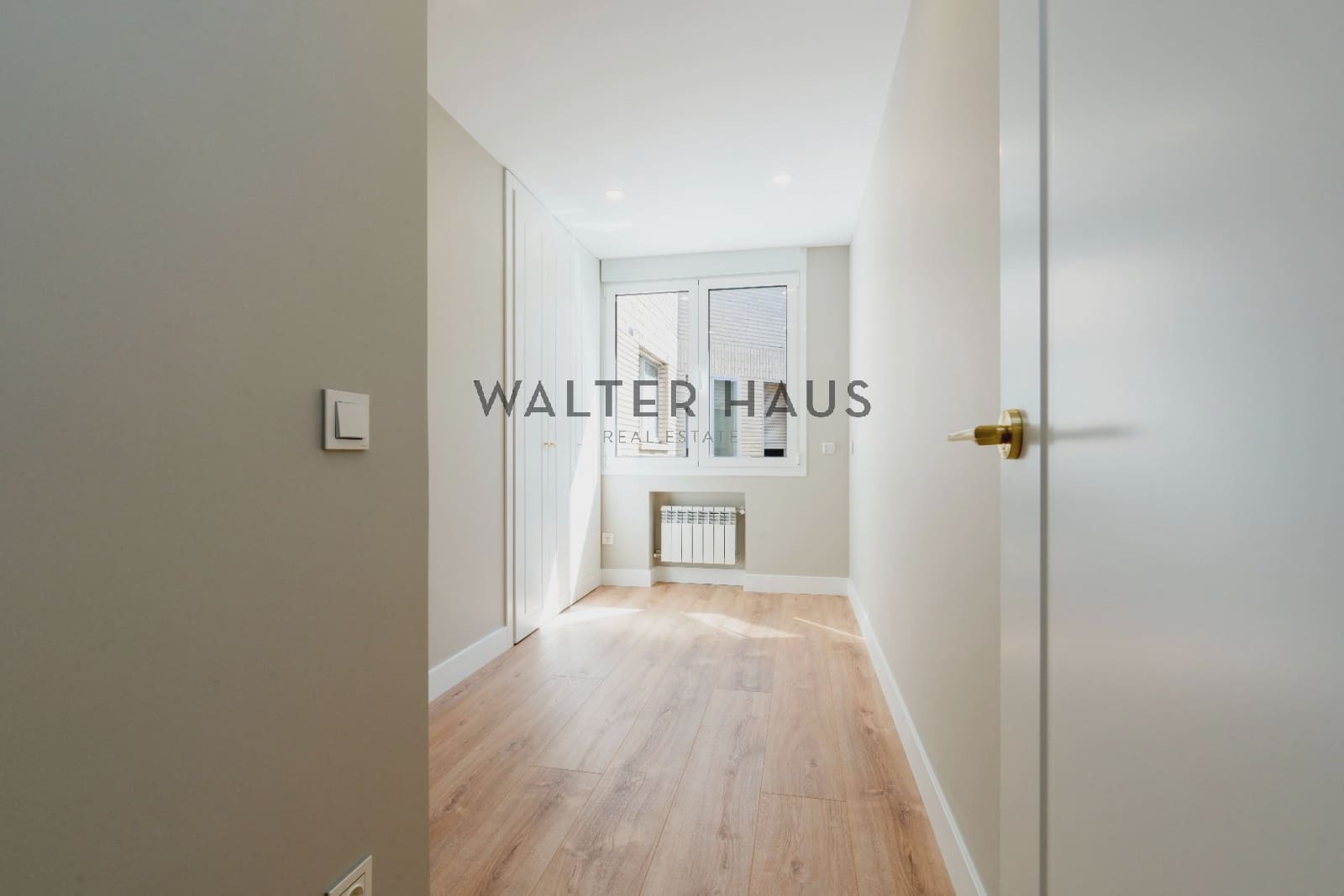 3 bedroom Flat for sale in Madrid city with garage - € 1,360,000 (Ref: 10130458)