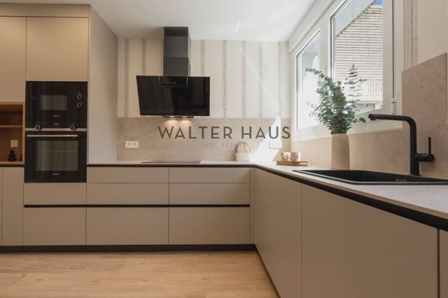 3 slaapkamer Flat te koop in Vallehermoso, Madrid stad met garage - € 1.360.000 (Ref: 10130458)