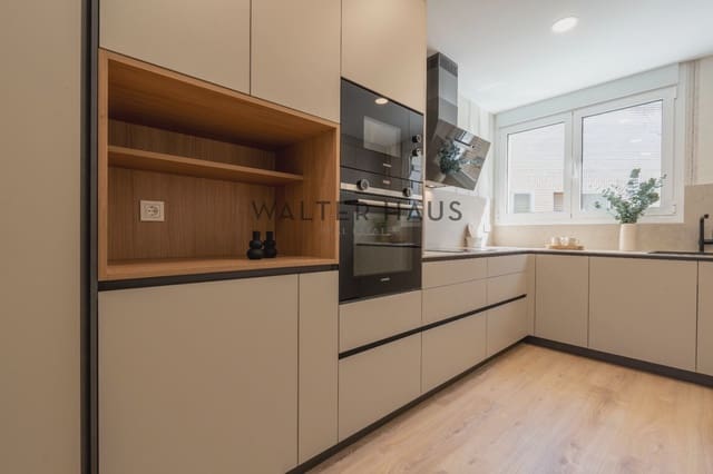 3 slaapkamer Flat te koop in Vallehermoso, Madrid stad met garage - € 1.360.000 (Ref: 10130458)