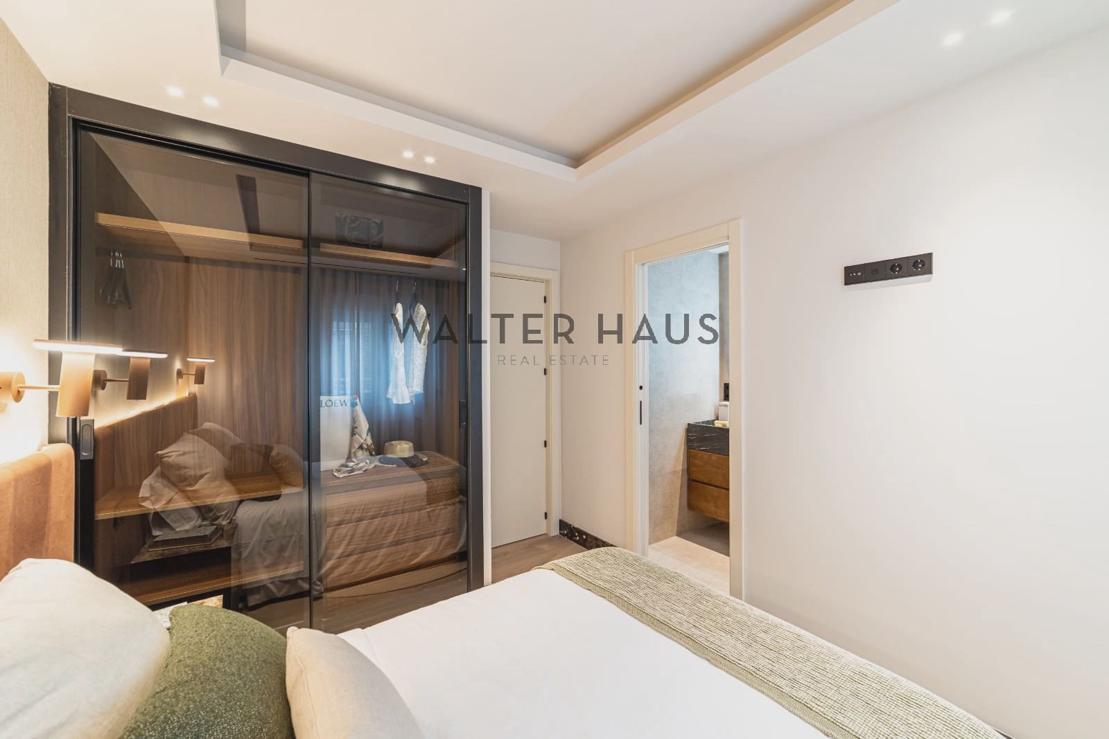 2 bedroom Penthouse for sale in Madrid city with garage - € 2,250,000 (Ref: 10130459)