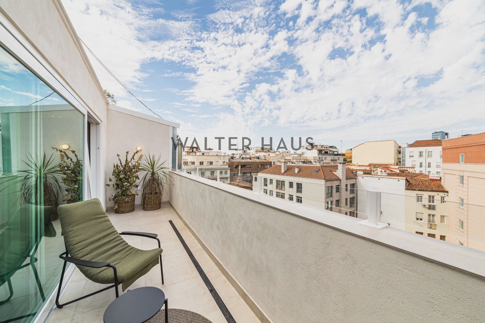 2 bedroom Penthouse for sale in Madrid city with garage - € 2,250,000 (Ref: 10130459)
