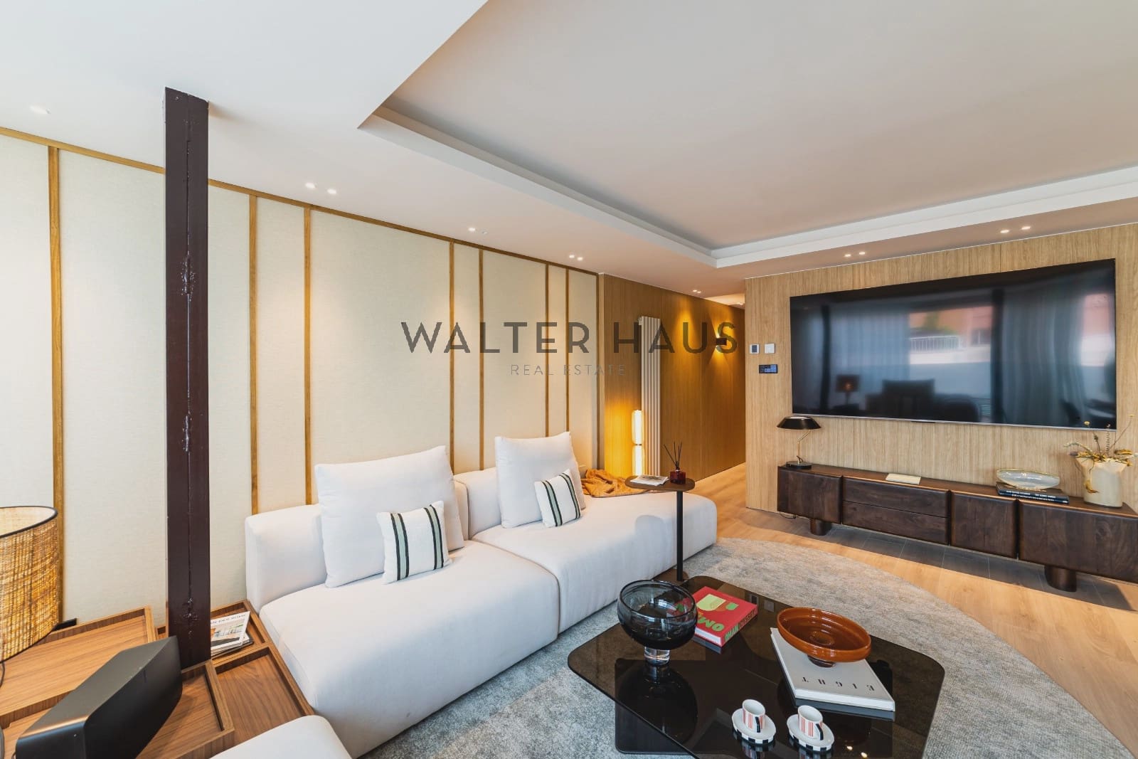 2 bedroom Penthouse for sale in Madrid city with garage - € 2,250,000 (Ref: 10130459)