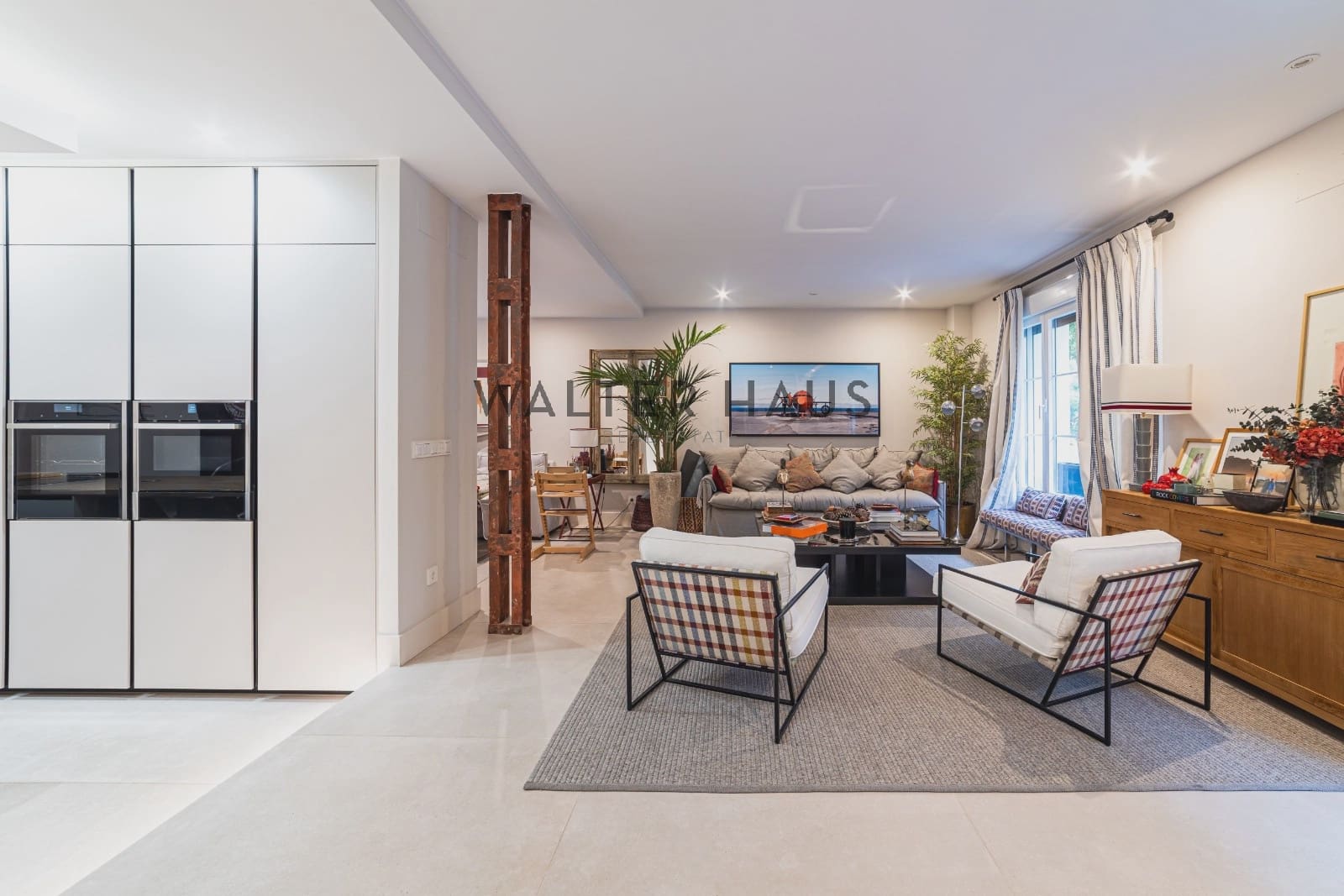 2 bedroom Flat for sale in Madrid city - € 1,450,000 (Ref: 10130460)