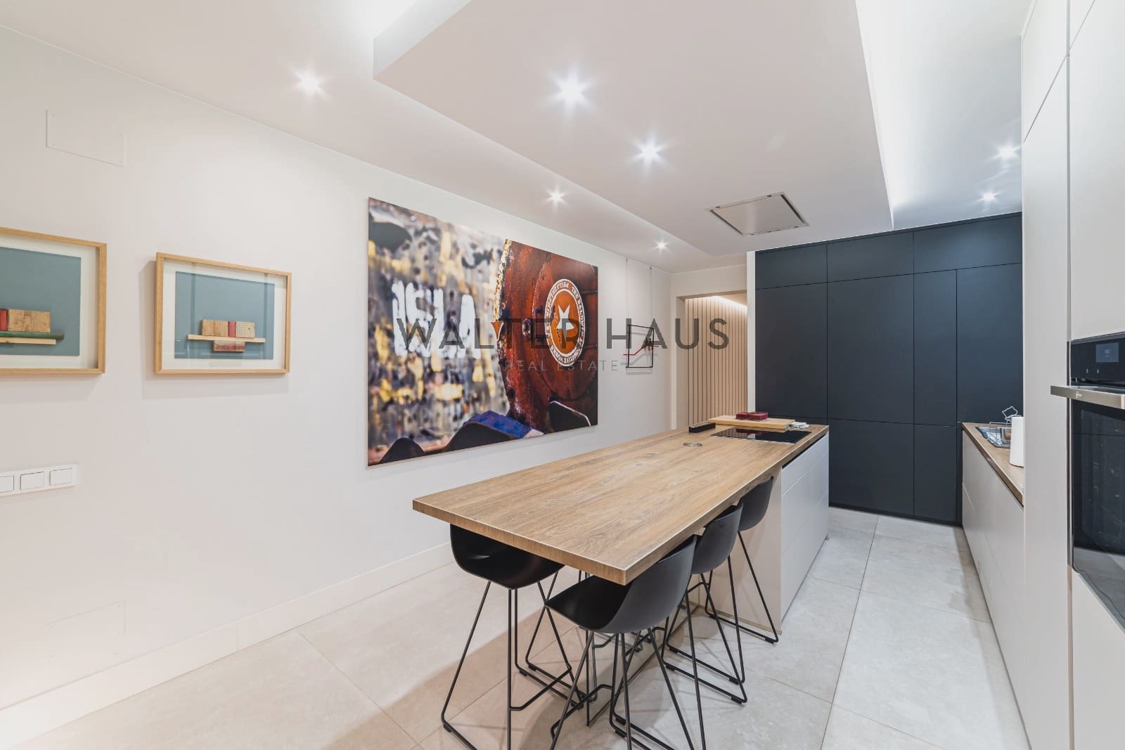 2 bedroom Flat for sale in Madrid city - € 1,450,000 (Ref: 10130460)
