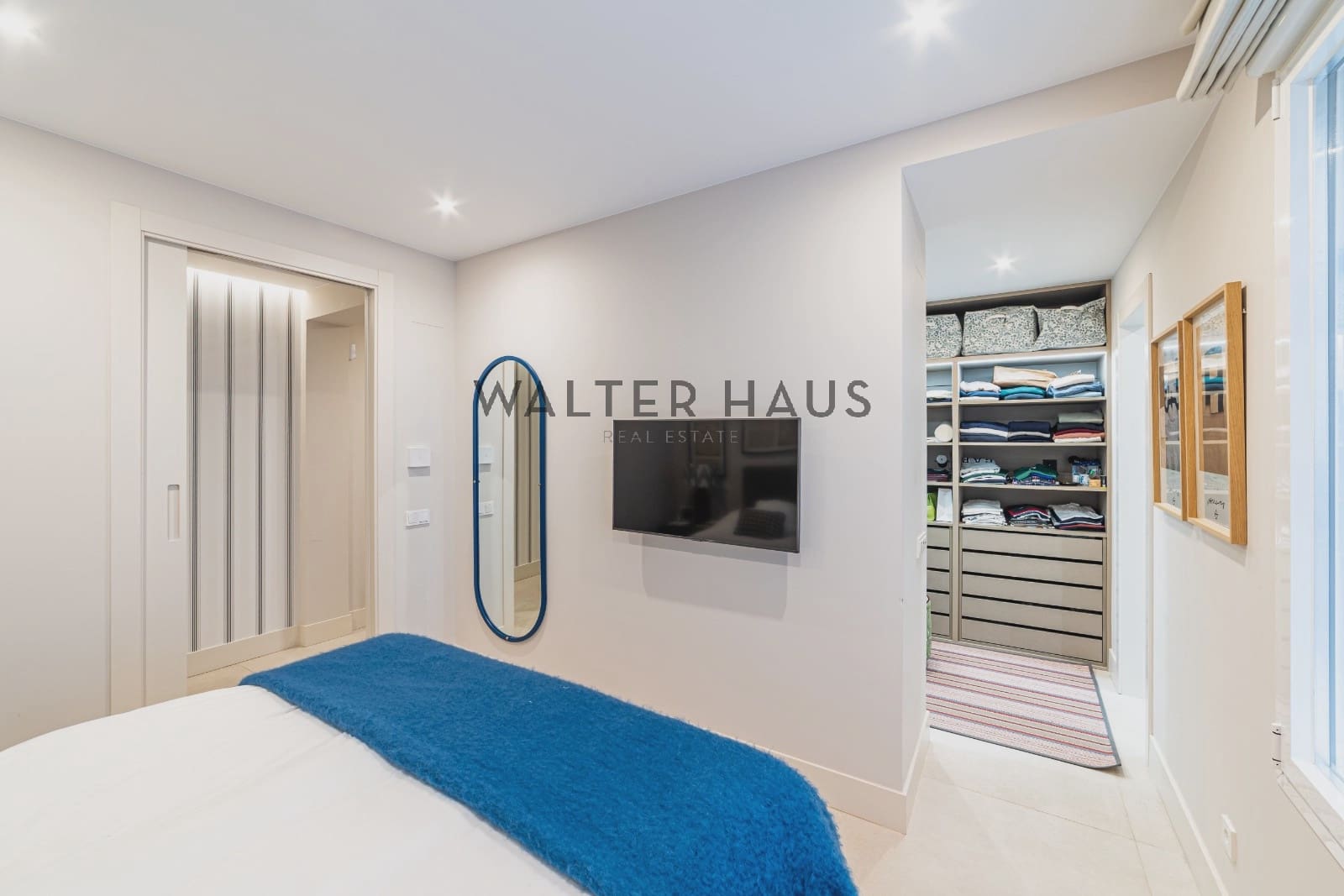2 bedroom Flat for sale in Madrid city - € 1,450,000 (Ref: 10130460)