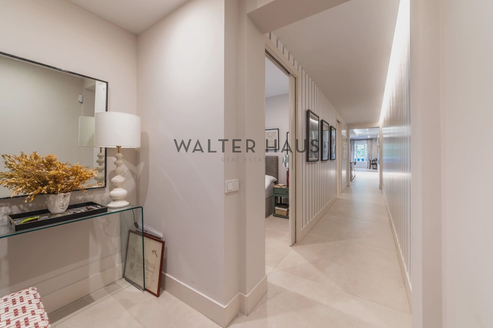 2 bedroom Flat for sale in Madrid city - € 1,450,000 (Ref: 10130460)