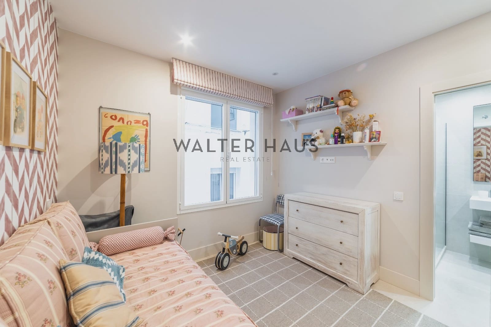 2 bedroom Flat for sale in Madrid city - € 1,450,000 (Ref: 10130460)