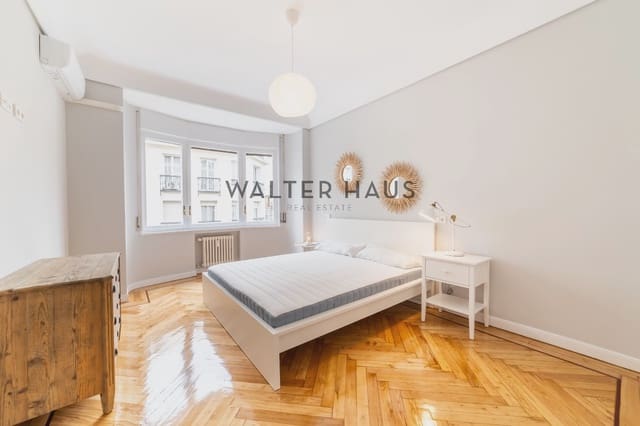 3 bedroom Flat for rent in Almagro, Madrid city - € 4,200 (Ref: 10130972)