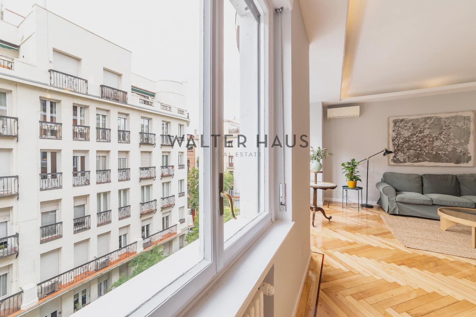 3 bedroom Flat for rent in Madrid city - € 4,200 (Ref: 10130972)
