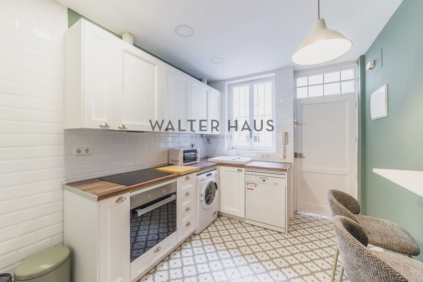 3 bedroom Flat for rent in Madrid city - € 4,200 (Ref: 10130972)