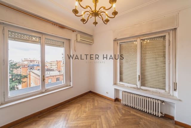 4 soverom Penthouse til salgs i Almagro, Madrid by - € 2 700 000 (Ref: 10145352)