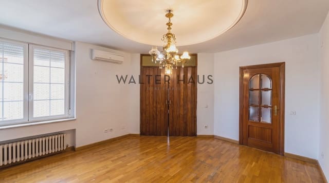 4 soverom Penthouse til salgs i Almagro, Madrid by - € 2 700 000 (Ref: 10145352)