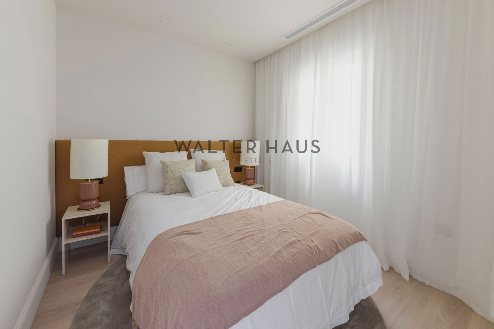 2 slaapkamer Flat te koop in Madrid stad - € 1.075.000 (Ref: 10155569)