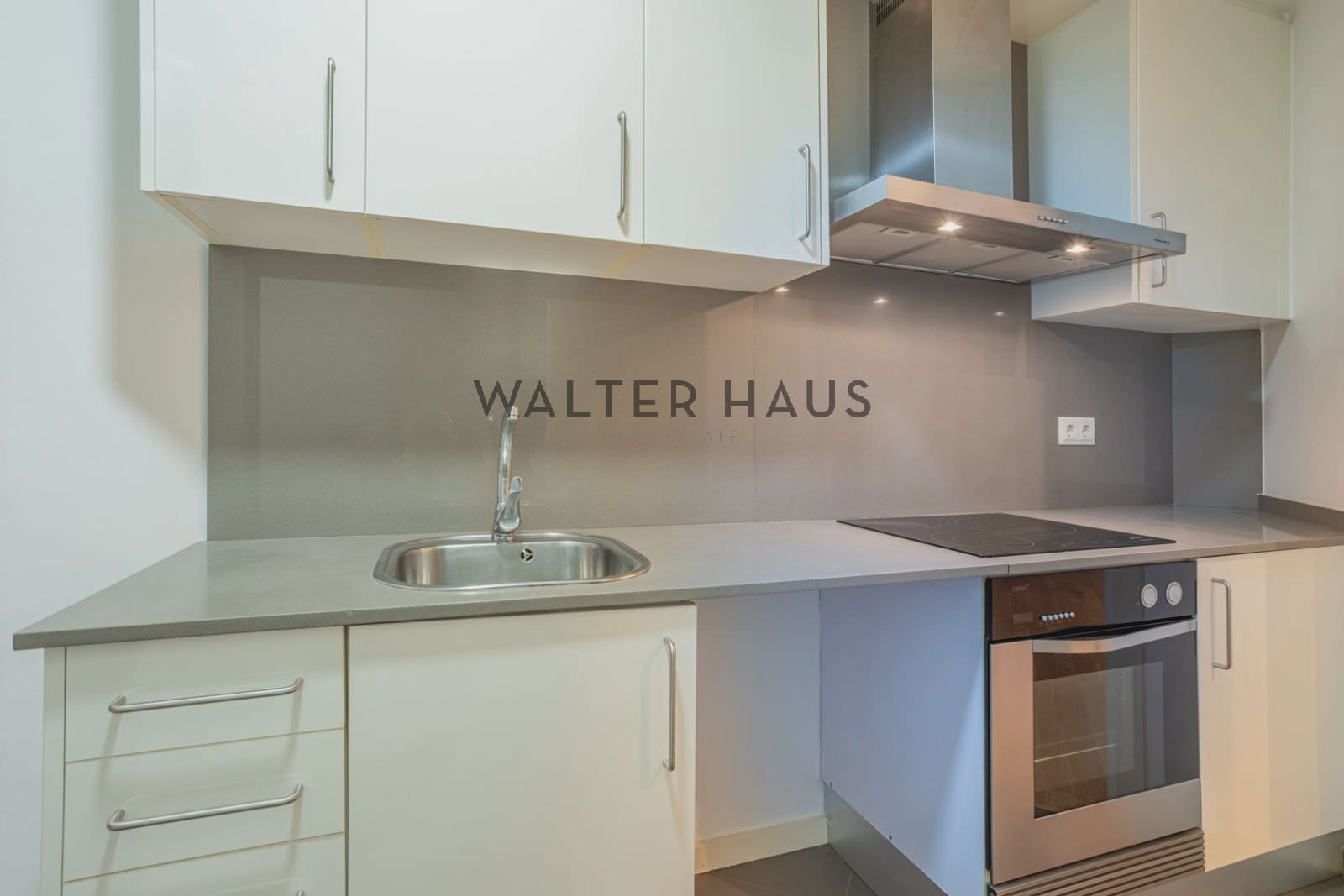 2 slaapkamer Flat te koop in Barcelona stad - € 595.000 (Ref: 10156952)