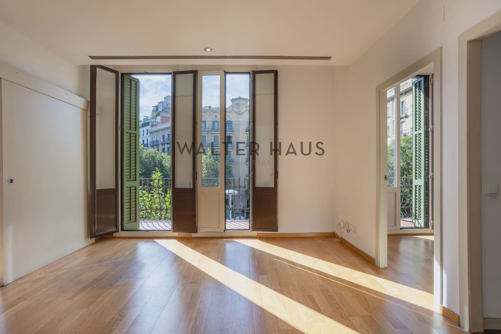 2 slaapkamer Flat te koop in Barcelona stad - € 695.000 (Ref: 10156953)