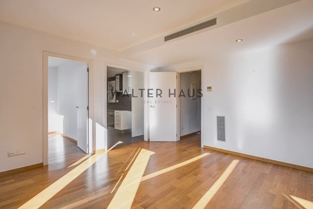 2 slaapkamer Flat te koop in L'Antiga Esquerra de L'Eixample, Barcelona stad - € 695.000 (Ref: 10156953)