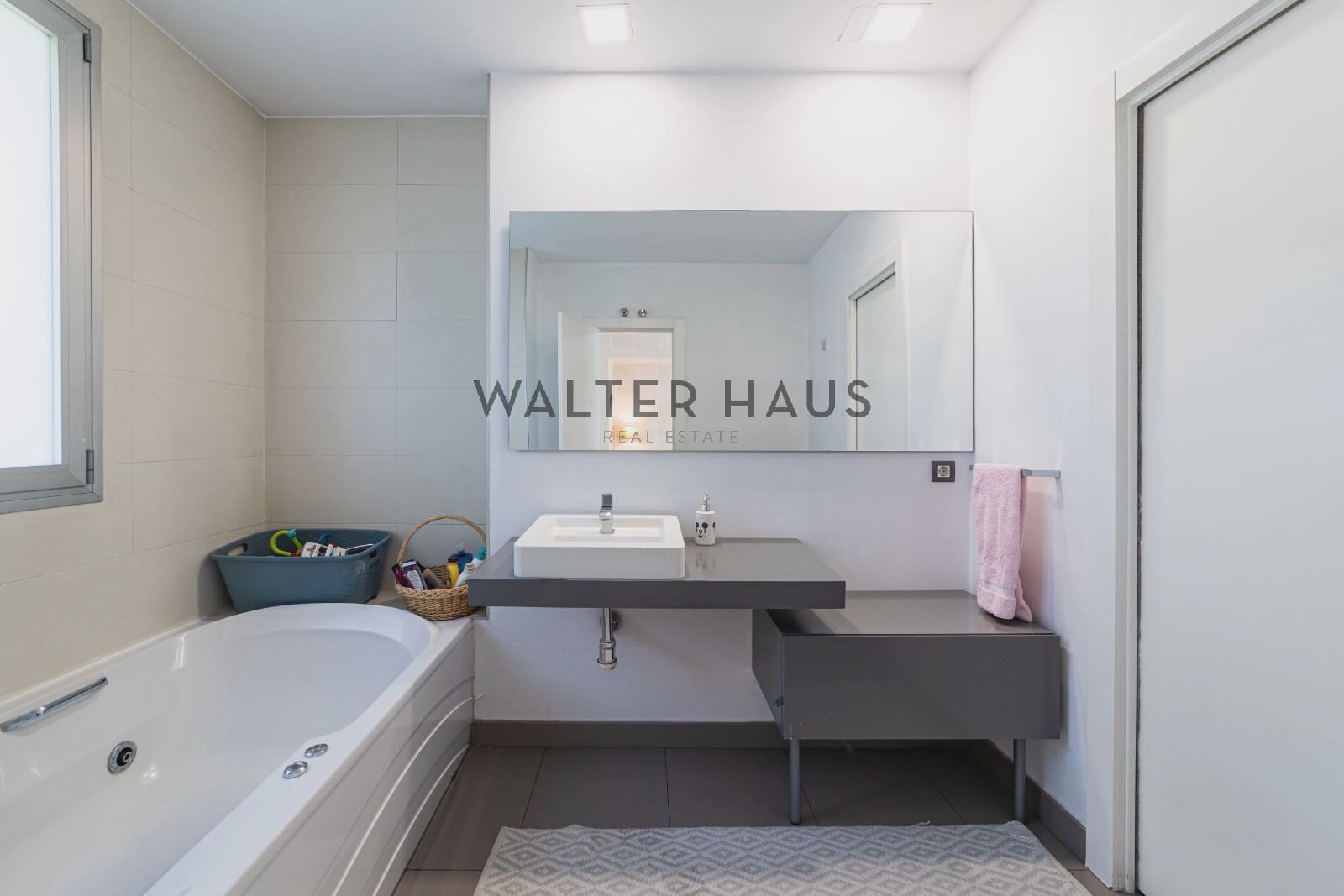 5 quarto Moradia para venda em Madrid cidade com piscina garagem - 2 490 000 € (Ref: 10163253)