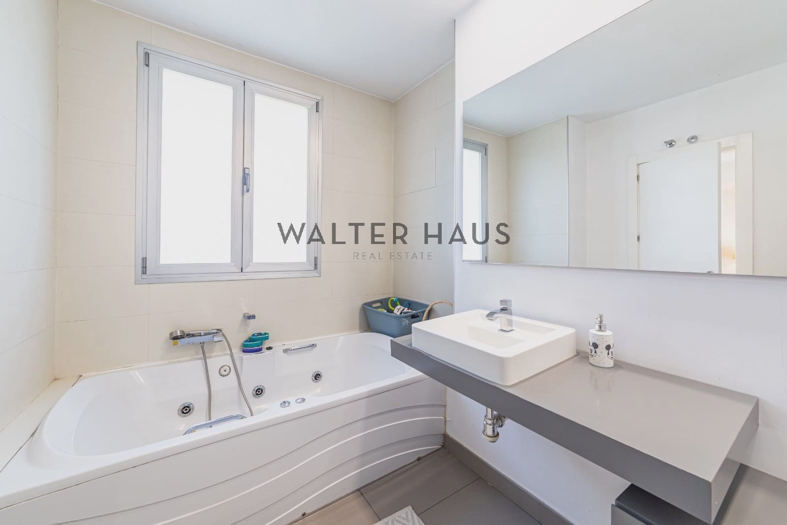 5 quarto Moradia para venda em Madrid cidade com piscina garagem - 2 490 000 € (Ref: 10163253)