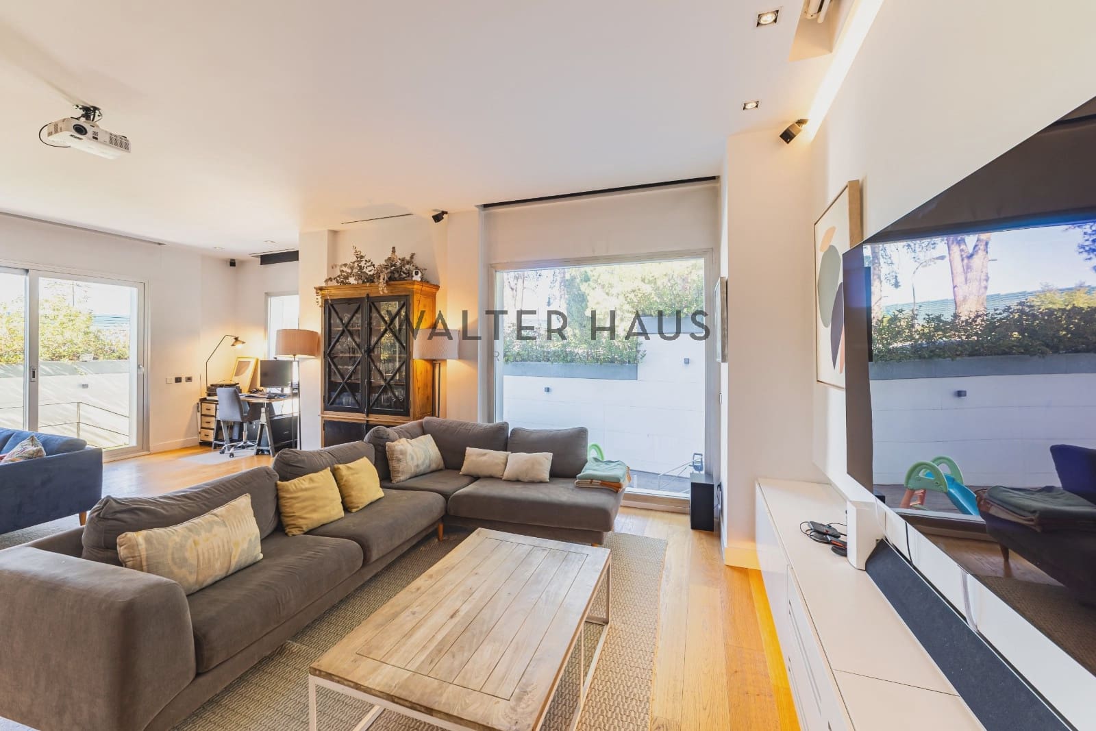 5 quarto Moradia para venda em Madrid cidade com piscina garagem - 2 490 000 € (Ref: 10163253)
