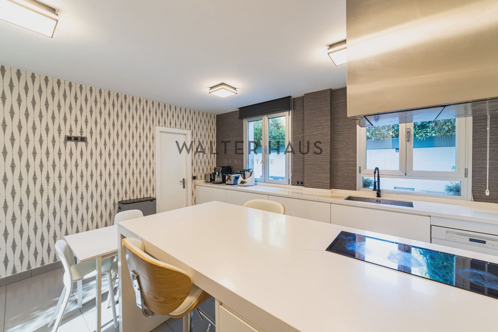 5 quarto Moradia para venda em Madrid cidade com piscina garagem - 2 490 000 € (Ref: 10163253)