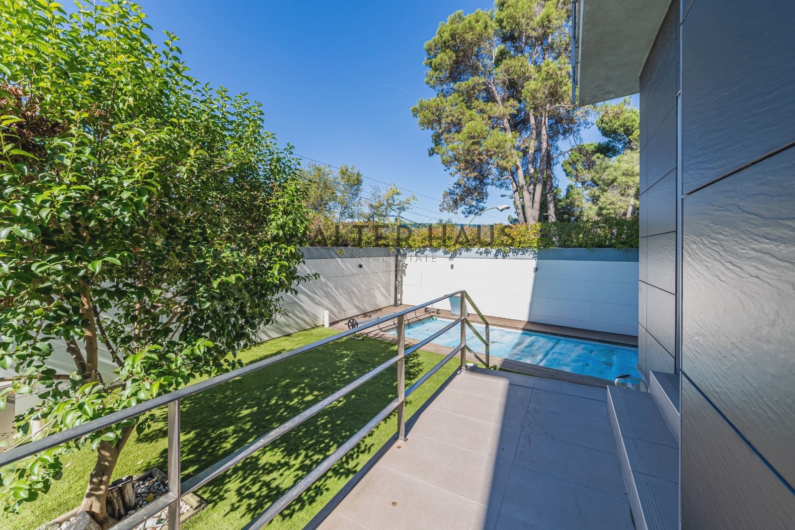 5 quarto Moradia para venda em Madrid cidade com piscina garagem - 2 490 000 € (Ref: 10163253)