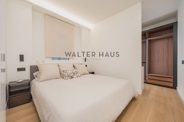 Piso de 3 habitaciones en Universidad, Madrid ciudad en venta - 1.370.000 € (Ref: 10163838)