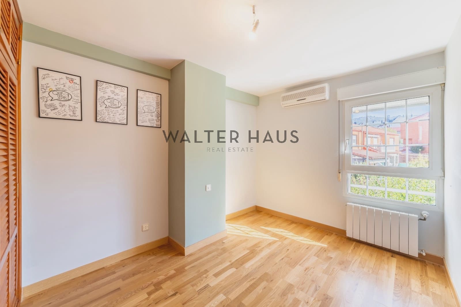 3 bedroom Villa for sale in Madrid city with pool garage - € 520,000 (Ref: 10165583)