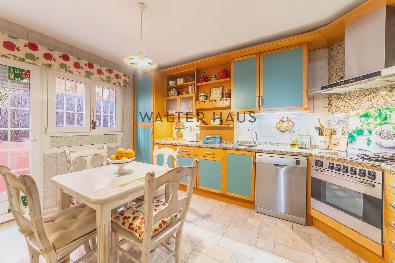 3 bedroom Villa for sale in Madrid city with pool garage - € 520,000 (Ref: 10165583)