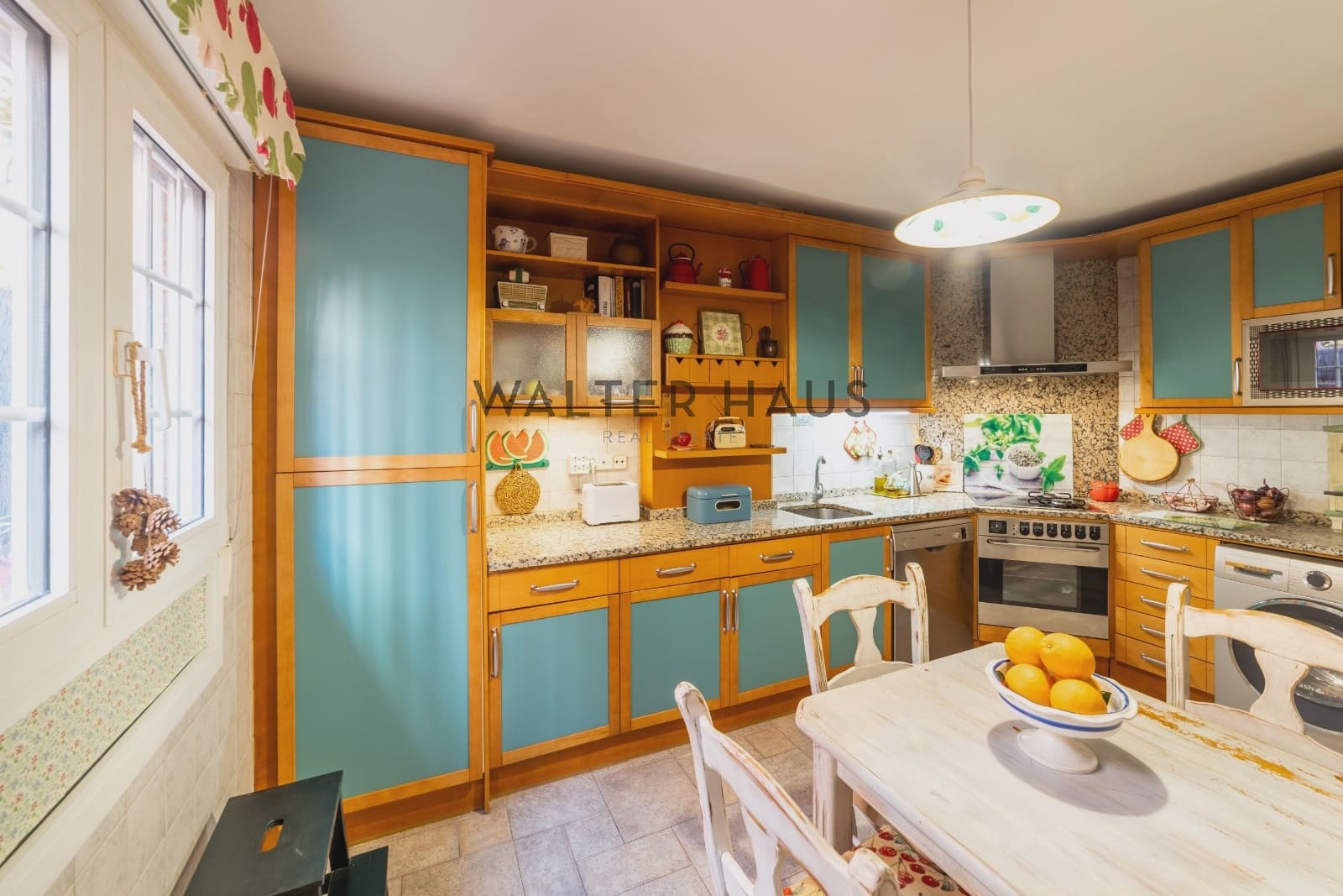 3 bedroom Villa for sale in Madrid city with pool garage - € 520,000 (Ref: 10165583)