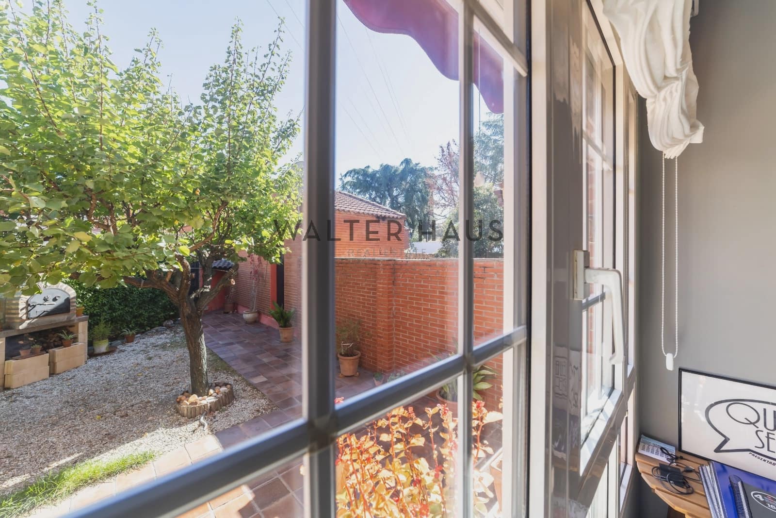 3 bedroom Villa for sale in Madrid city with pool garage - € 520,000 (Ref: 10165583)