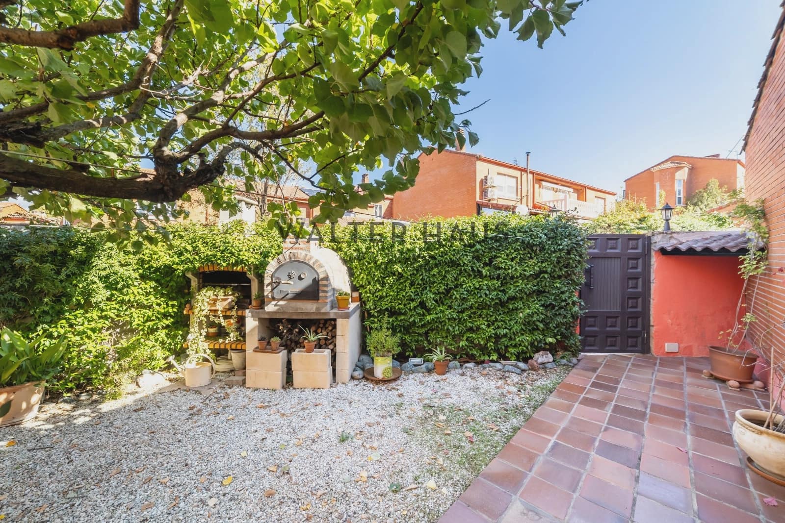 3 bedroom Villa for sale in Madrid city with pool garage - € 520,000 (Ref: 10165583)