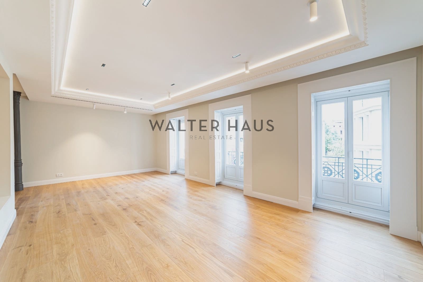 4 bedroom Flat for sale in Madrid city - € 3,750,000 (Ref: 10167575)