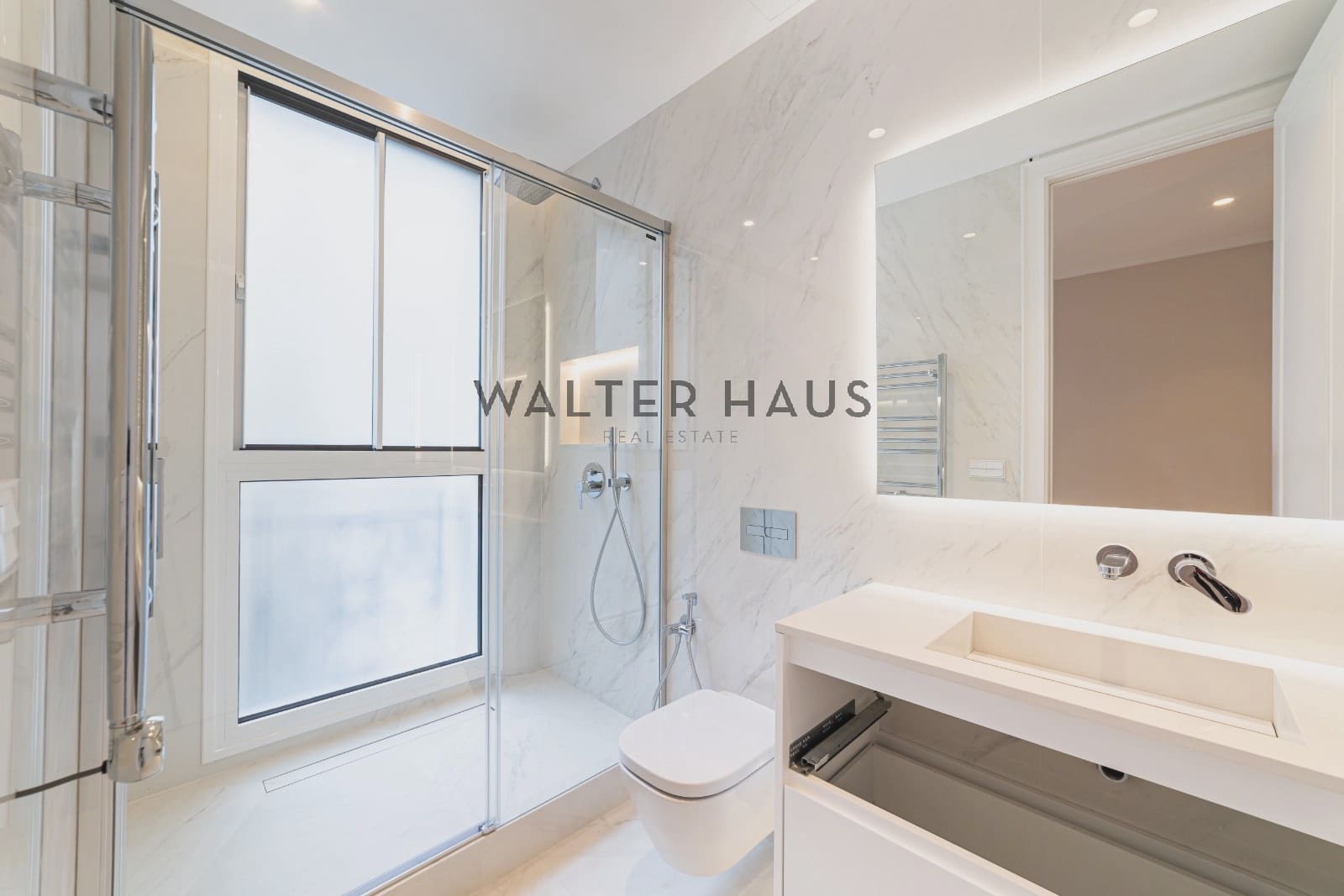 4 bedroom Flat for sale in Madrid city - € 3,750,000 (Ref: 10167575)