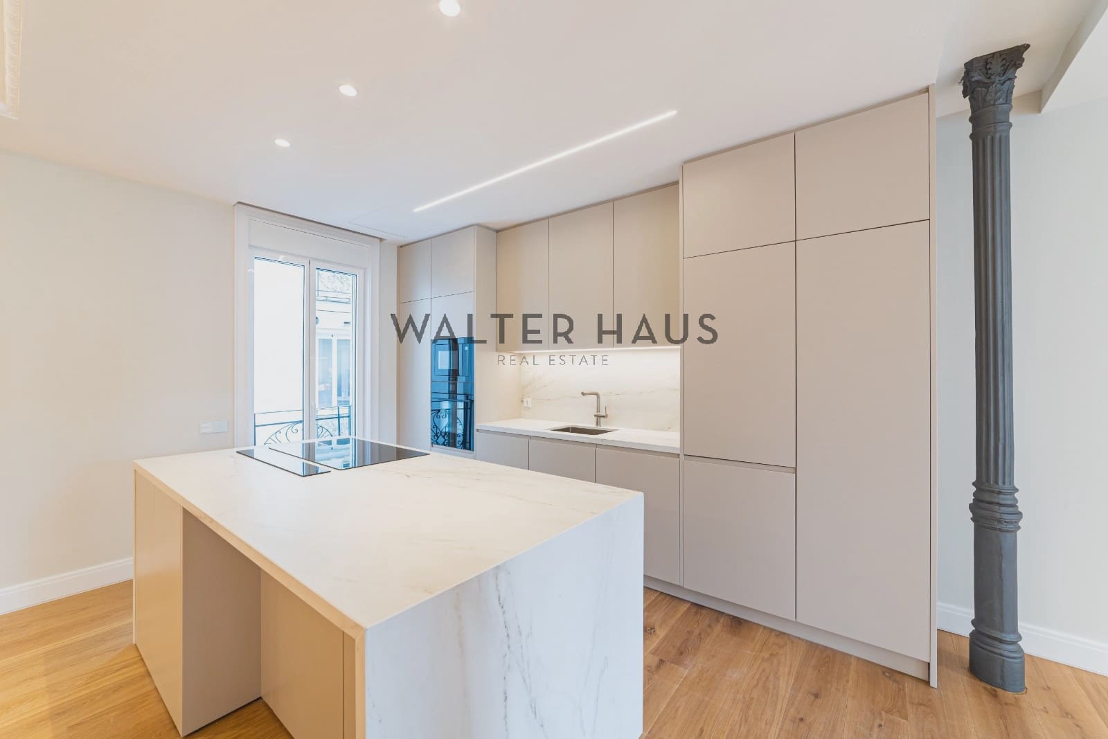 4 bedroom Flat for sale in Madrid city - € 3,750,000 (Ref: 10167575)