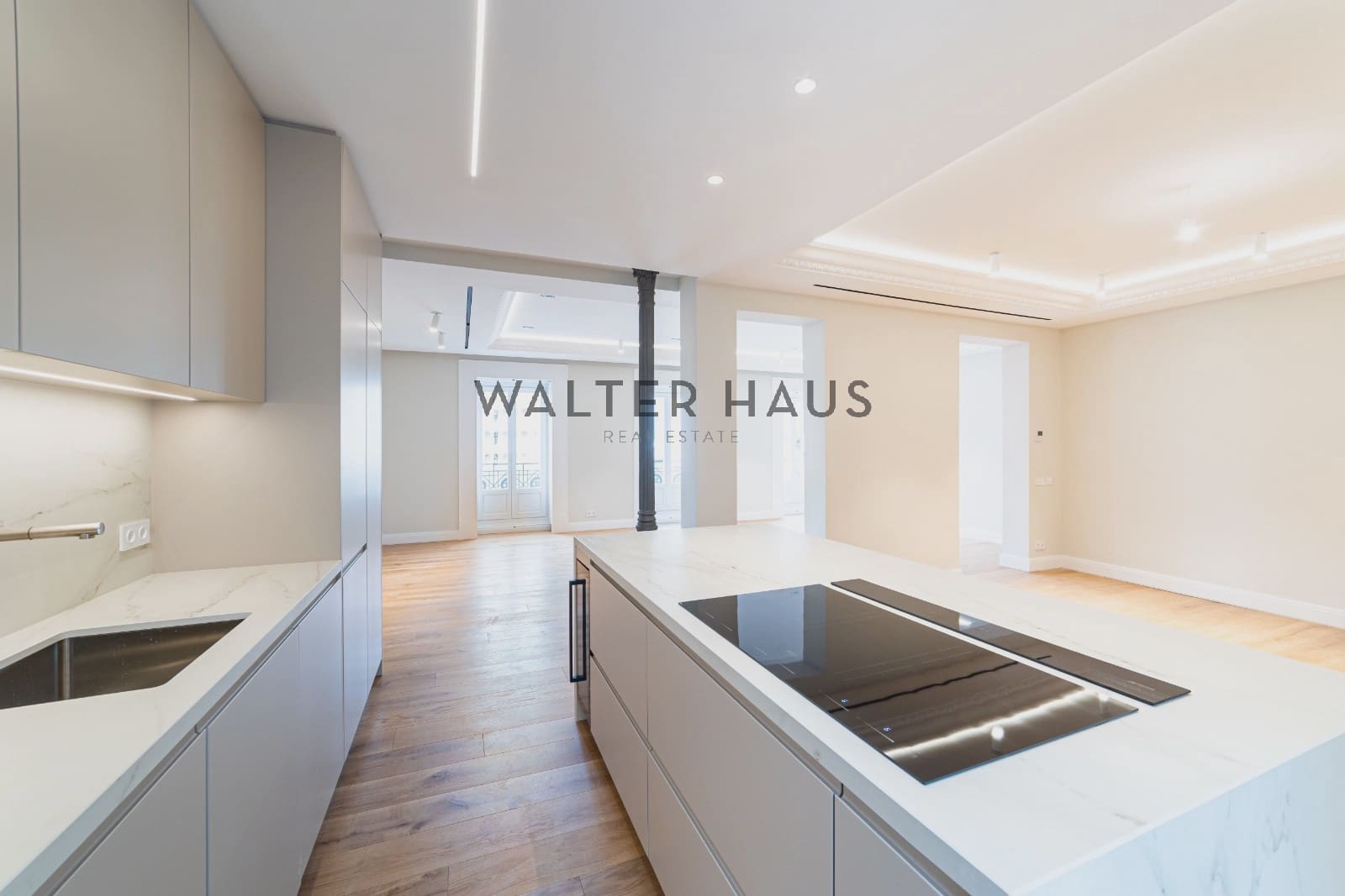 4 bedroom Flat for sale in Madrid city - € 3,750,000 (Ref: 10167575)